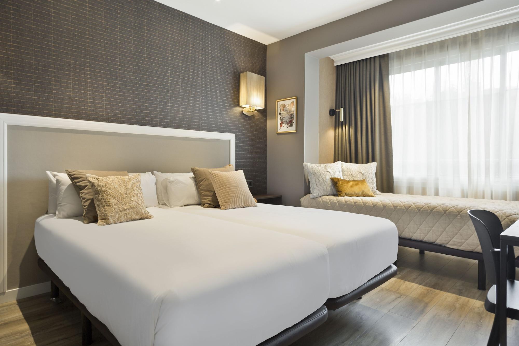 Acta Splendid Hotel 3*